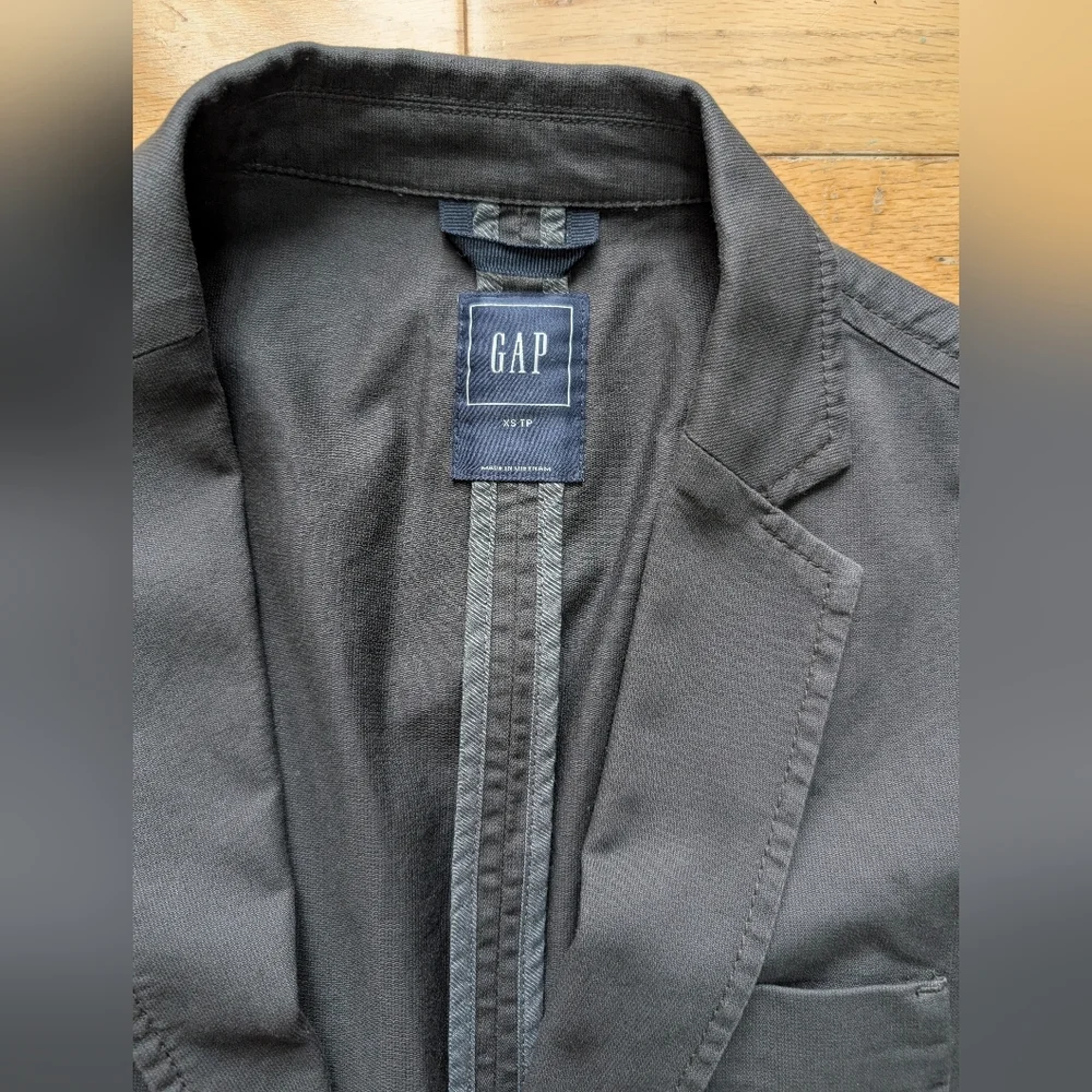 GAP Charcoal Blazer - Picture 7 of 8